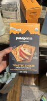 TOASTED CHEEZE Organic Crackers