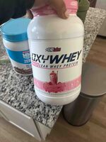 Oxywhey Daily Lean Whey Protein Strawberry Milkshake