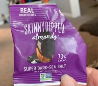 Almonds super dark + sea salt