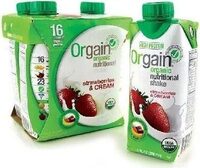 Organic nutritional shake strawberries cream