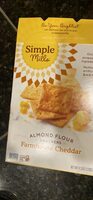 ALMOND FLOUR CRACKERS Farmhouse Cheddar