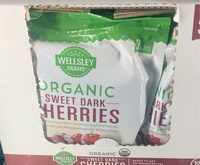 Organic sweet cherries