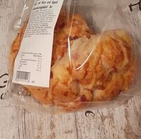 Zöpfli Mit Käse Und Speck