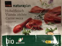 Viande séchée avec des épices et des fleurs de foin