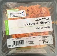 Carottes finements râpées
