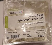 Concombres finement tranchés au yaourt grec et ciboulette