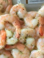 Queues de crevettes cuites