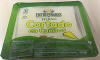 Queso tierno cortado en cuñitas