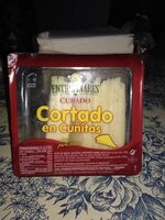 Queso curado en cuñitas