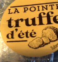 Brie de meaux aop garnie d’un mélange a la truffe