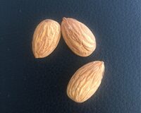 Amandes decortiquées