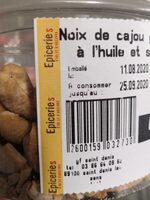 Noix de cajou grillés à l'huile et salées