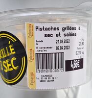 Pistaches grillés à sec et salées