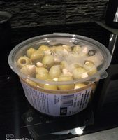 Olives vertes farcies aux amandes