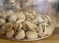 Pistaches grillées à sec et salées