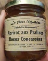 Abricot aux pralines roses concassées