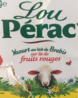 Yaourt au lait de brebis sur lit de fruits rouges