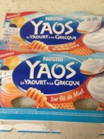 Yaourt à la grecque sur lit de miel
