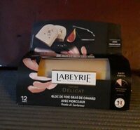 Bloc de foie gras de canard avec morceaux