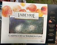 Carpaccio de saumon fumé Aneth baies roses et huile citron
