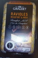Ravioles beaucoup et noix