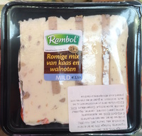 Romige mix van kaas en walnoten