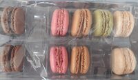 12 Macarons