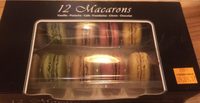 12 macarons