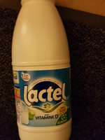 Lait stérilisé UHT écrémé enrichi en vitamine D