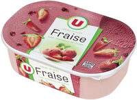 Glace fraise avec morceaux de fraises