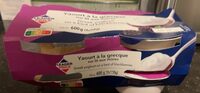 Yaourt à la grecque sur lit aux mûres