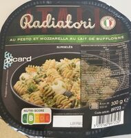 Radiatori au pesto et mozzarella au lait de bufflonne
