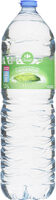 Eau de source de montagne d'auvergne