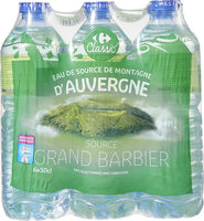 Eau de source de montagne d'auvergne