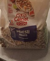 Muesli fruits