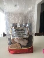 Assortiment de pains d'épices enrobés de sucre et de chocolat