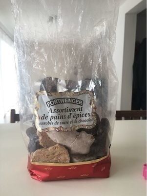 Assortiment de pains d'épices enrobés de sucre et de chocolat