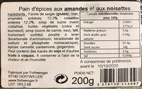 Pain d'épices aux amandes et à la noisette