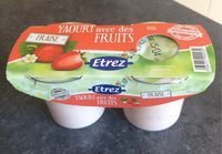 Yaourt avec des fruits (fraise)