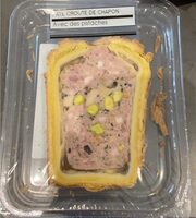 Pate en croute de chapon avec des pistaches