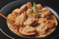Pintade sauce au Jurançon et cèpes