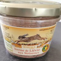 Terrine de lièvre aux noisettes