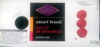 Yaourt brassé sur lit de framboise, parfum rose