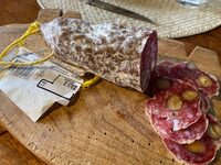 Saucisson aux noisettes