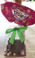 Moulage de chocolat au lait et billes céréales