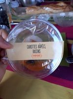 Carottes râpées, raisins