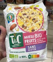 Muesli fruits
