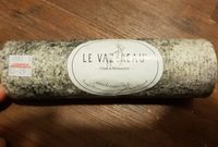 Bûche de chèvre frais cendrée