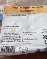 Jambon cuit supérieur avec son os