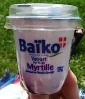 Yaourt sur lit de myrtilles